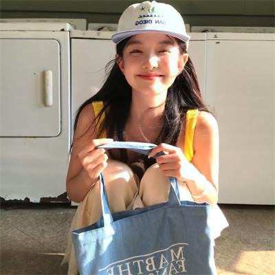 在凡妲的小房间里 海报